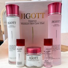 Набор корейской косметики Jigott для лица c гиалуроновой кислотой