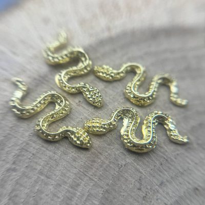 Набор объемных украшений для дизайна ногтей "Змеи" золото
