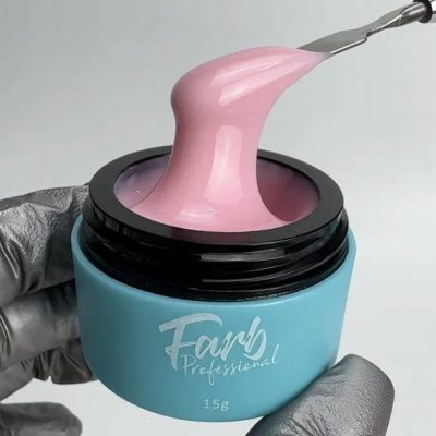 COLD GEL Farb - это холодный гель, который не вызывает чувство жжения при полимеризации. Консистенция геля средне-жидкая, не текучая, что обеспечивает комфортное и быстрое нанесение материала. Деликатные камуфлирующие оттенки геля, хорошо перекрывают ногтевую пластину, не оставляя просветов у свободного края. После полимеризации гель становится твердый с элементами пластичности, что предотвращает трещины в зоне стресса. Не хрупкий и хорошо подойдет для наращивания длинных ногтей, не дает усадку. При коррекции покрытия гель мягко снимается.