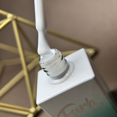 Камуфлирующая база Farb Milk Base 1, 15 мл