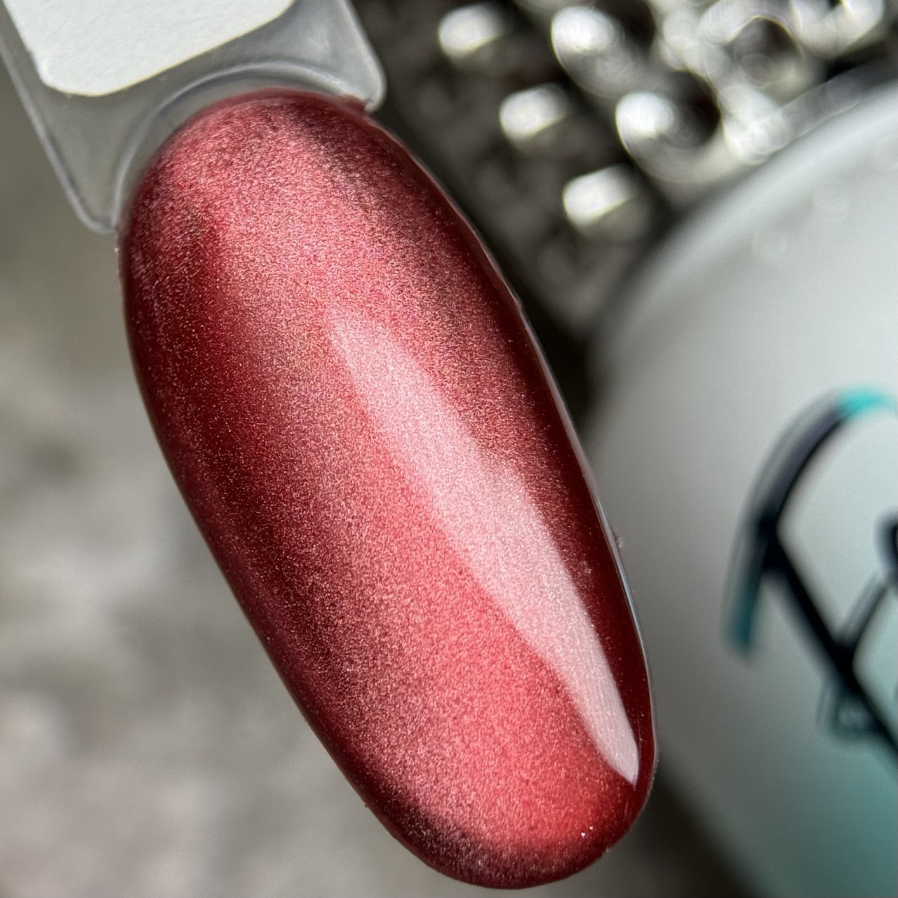 Гель-лак Farb Silk Cats 14, 11 мл Гель-лак Farb Silk Cats 14, 11 мл