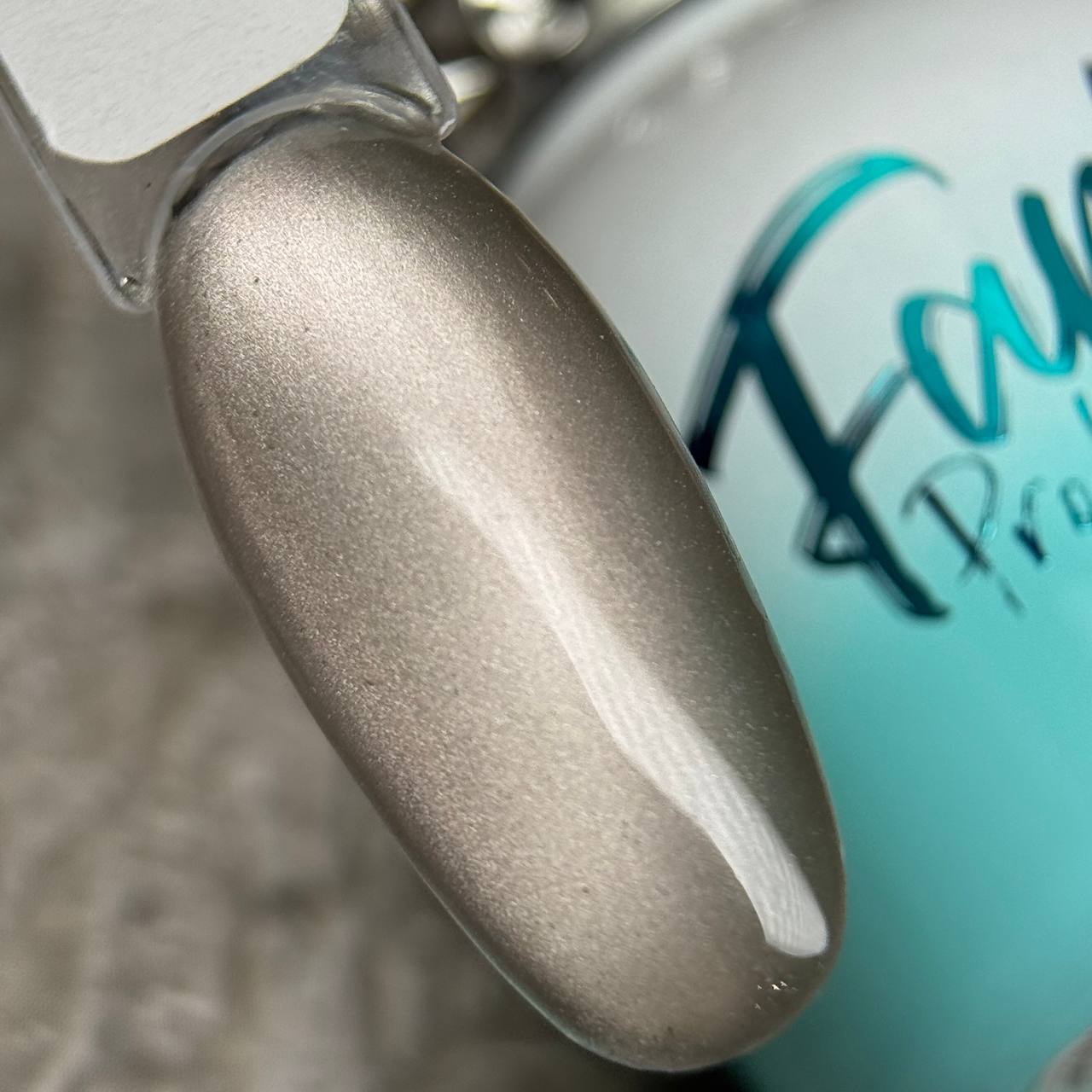 Гель-лак Farb Silk Cats 7, 11 мл Гель-лак Farb Silk Cats 7, 11 мл