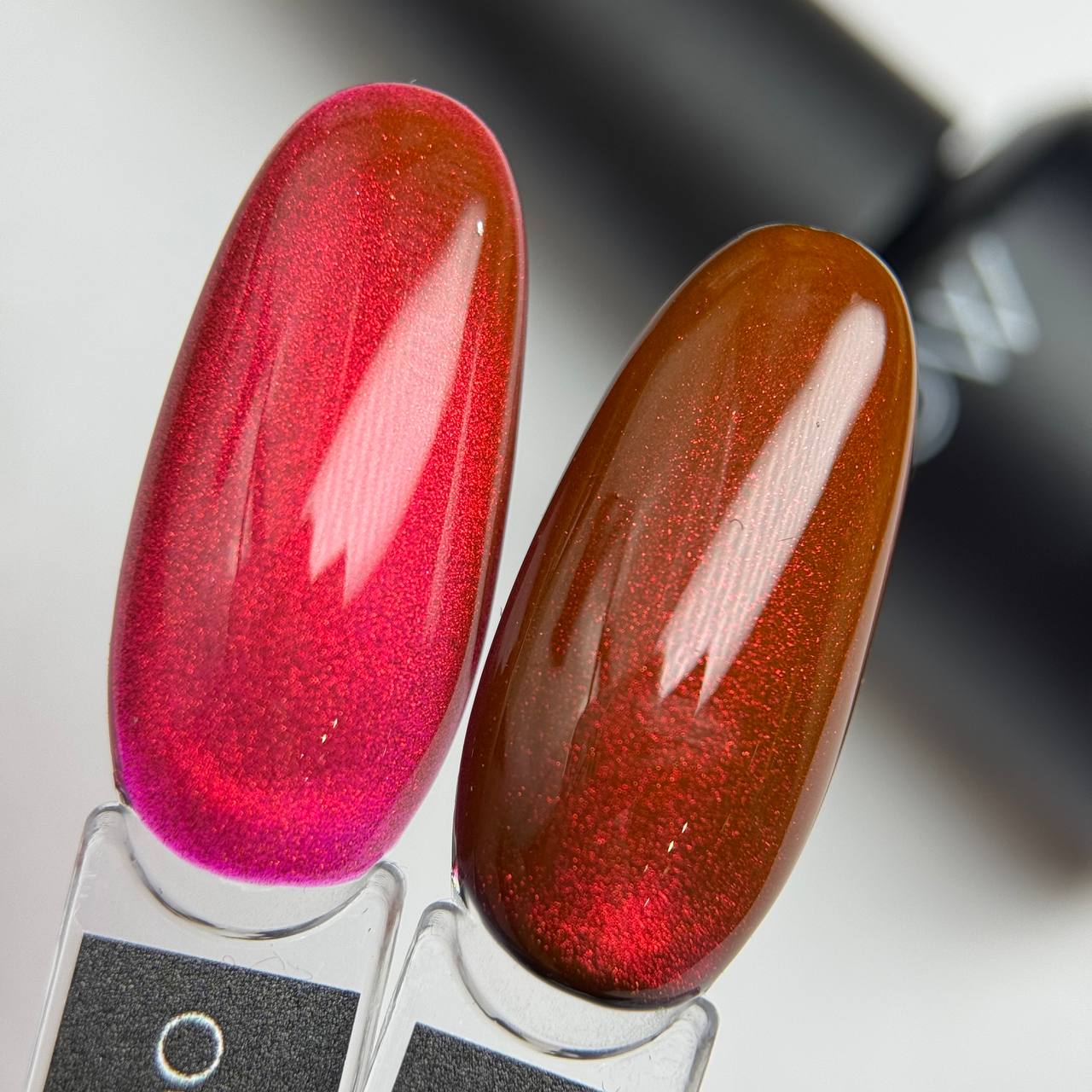 Гель-лак кошачий глаз Glow Ruby Woo, 8 мл