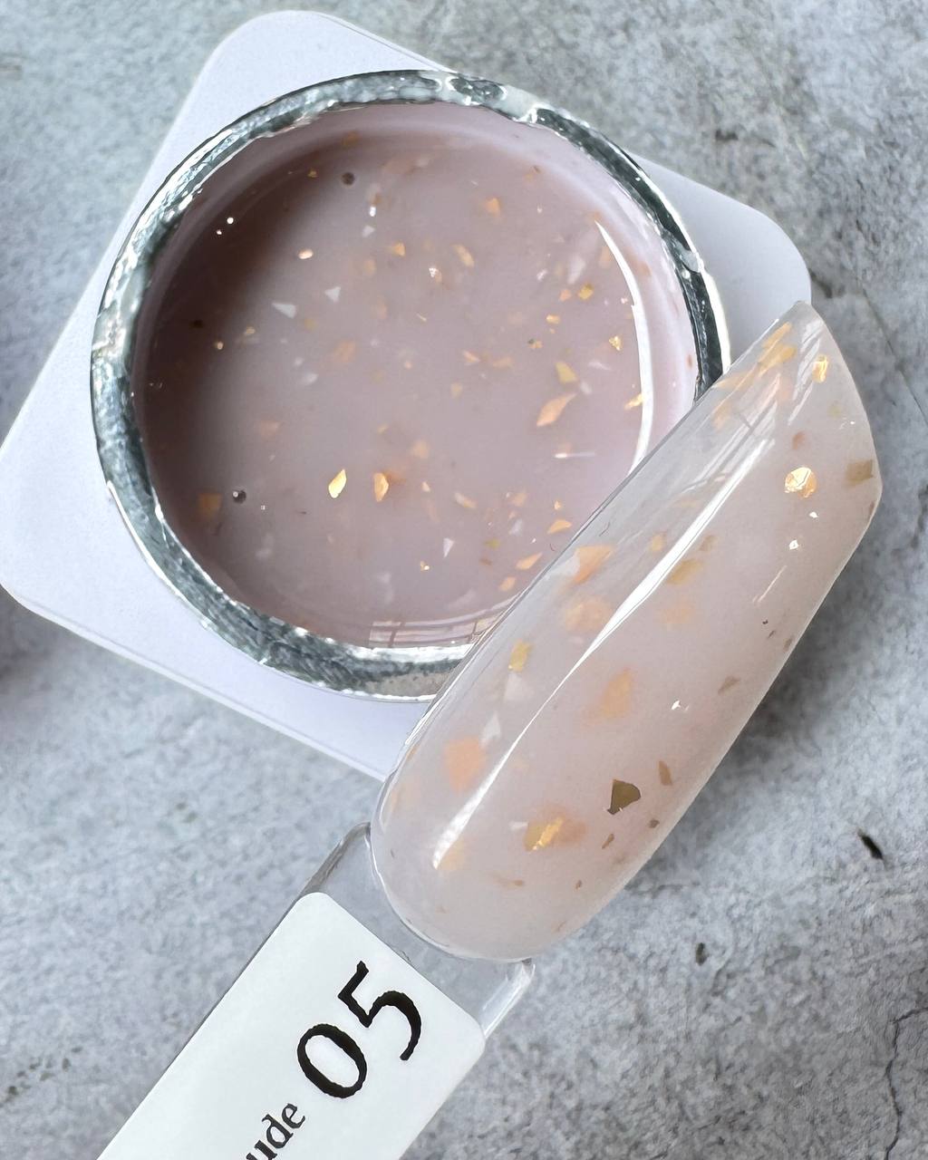 Гель M&K Premium golden nude 05, 15 мл