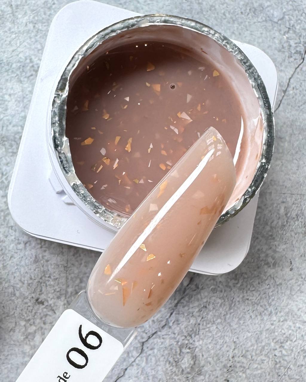 Гель M&K Premium golden nude 06, 15 мл