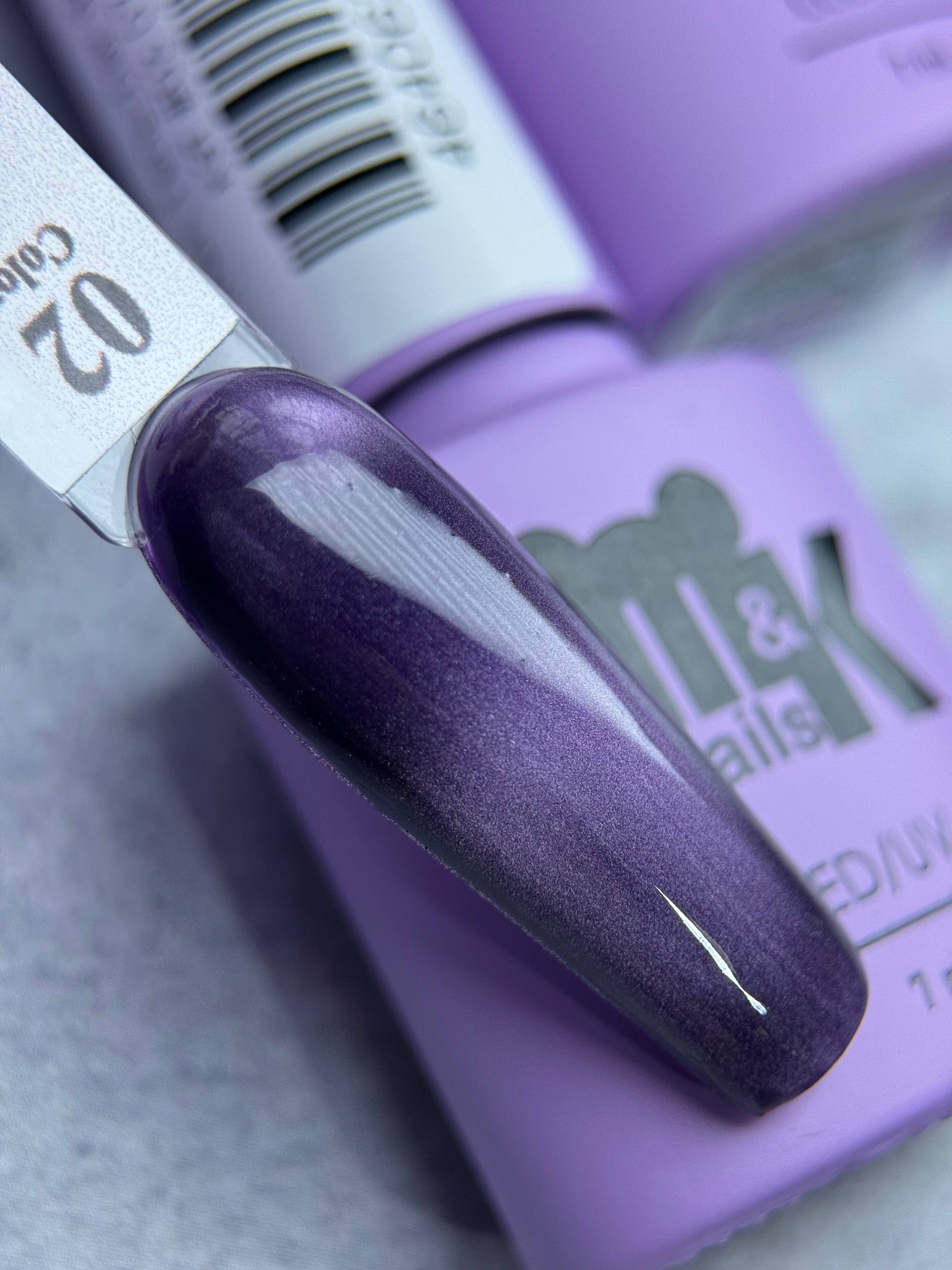Гель-лак кошачий глаз M&K Nails Midnight Plum Cat 2, 7 мл