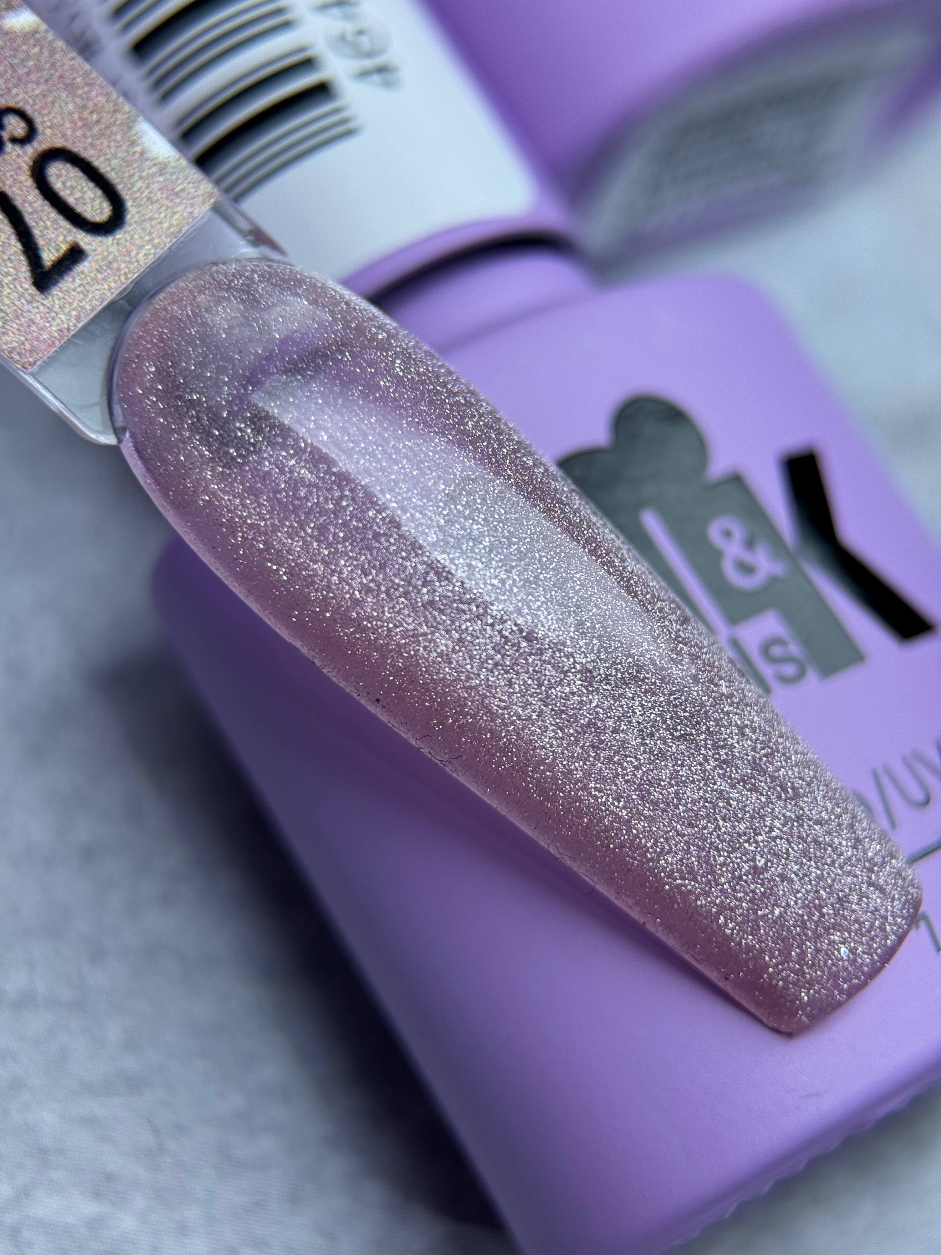 Гель-лак кошачий глаз M&K Nails Tea Rose Cat 07, 7 мл