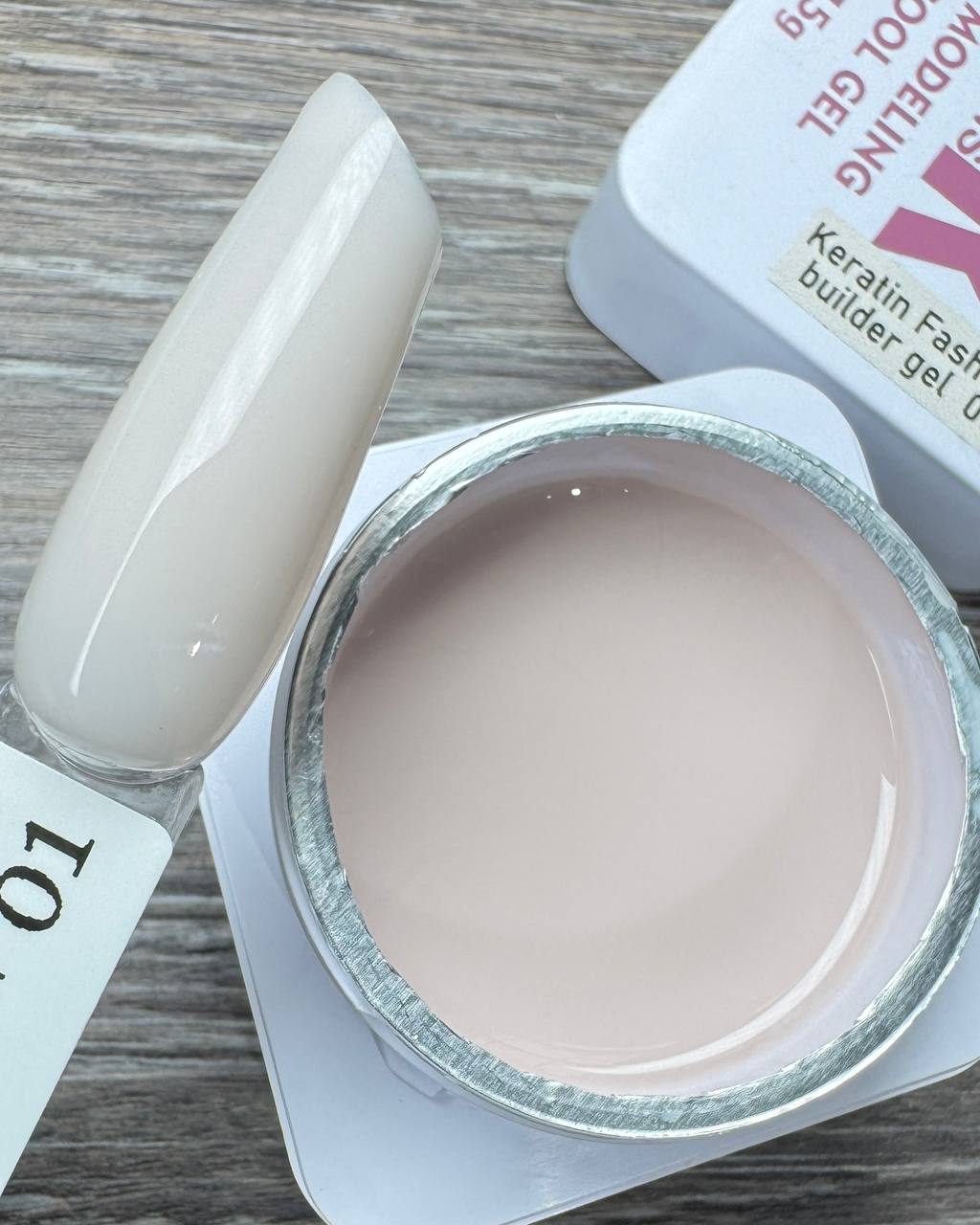 Гель M&K Nails Keratin fashion 01, 15 мл